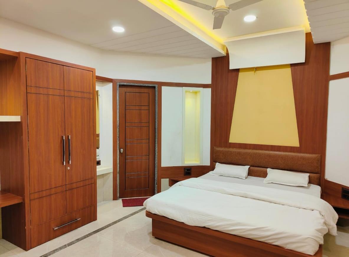 Krishnam Resort Jabalpur Bagian luar foto