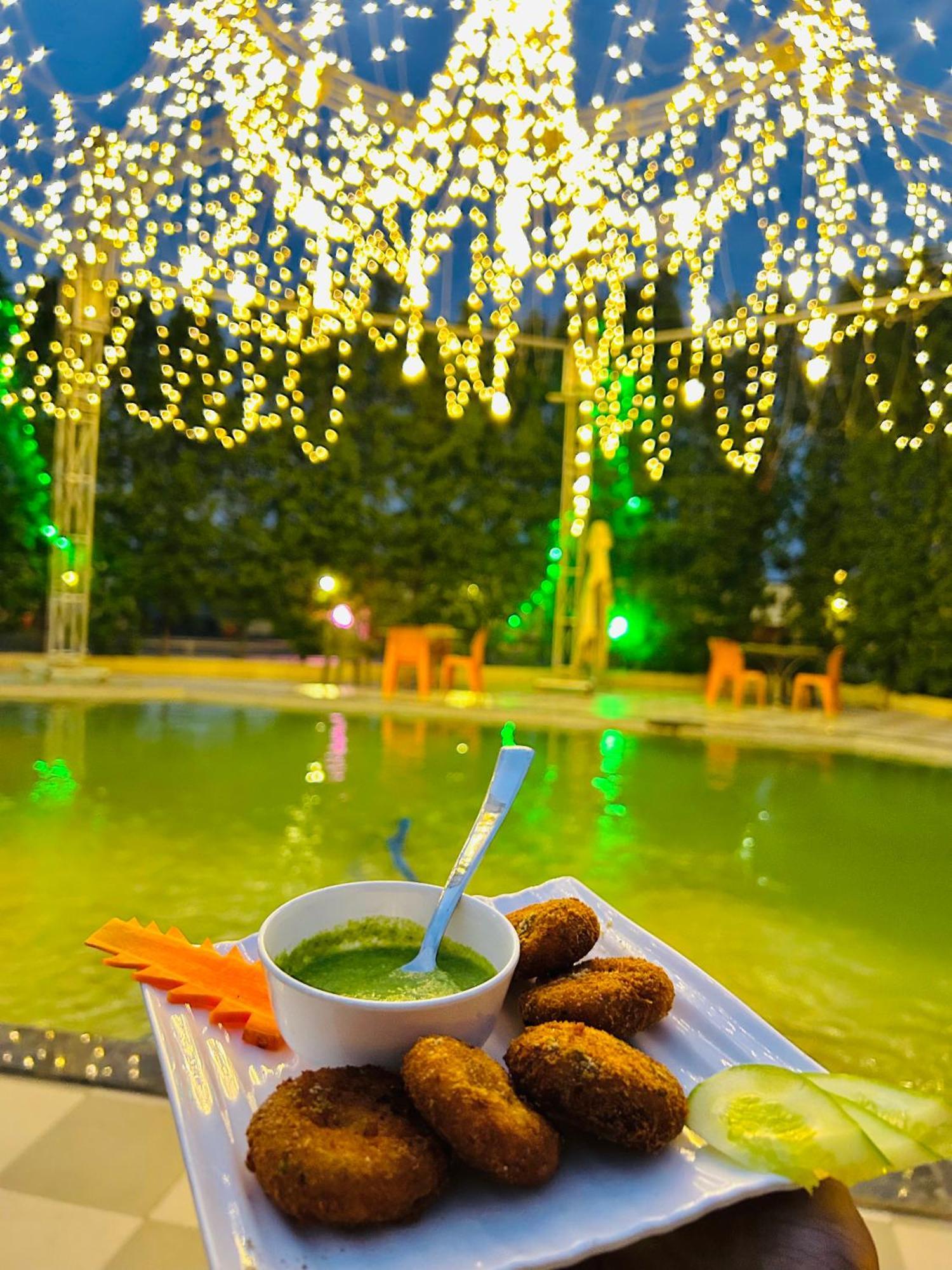 Krishnam Resort Jabalpur Bagian luar foto